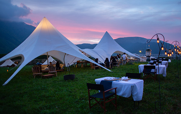 テント夕景画像